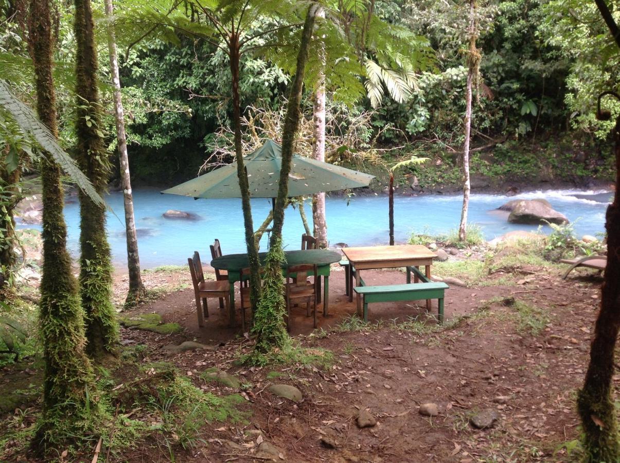 Cabinas Piuri Rio Celeste Exterior foto