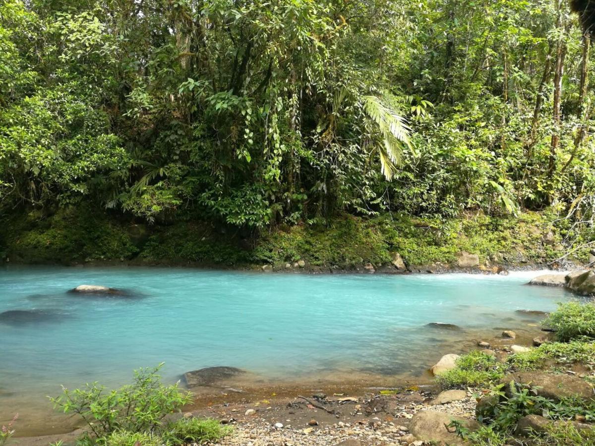 Cabinas Piuri Rio Celeste Exterior foto