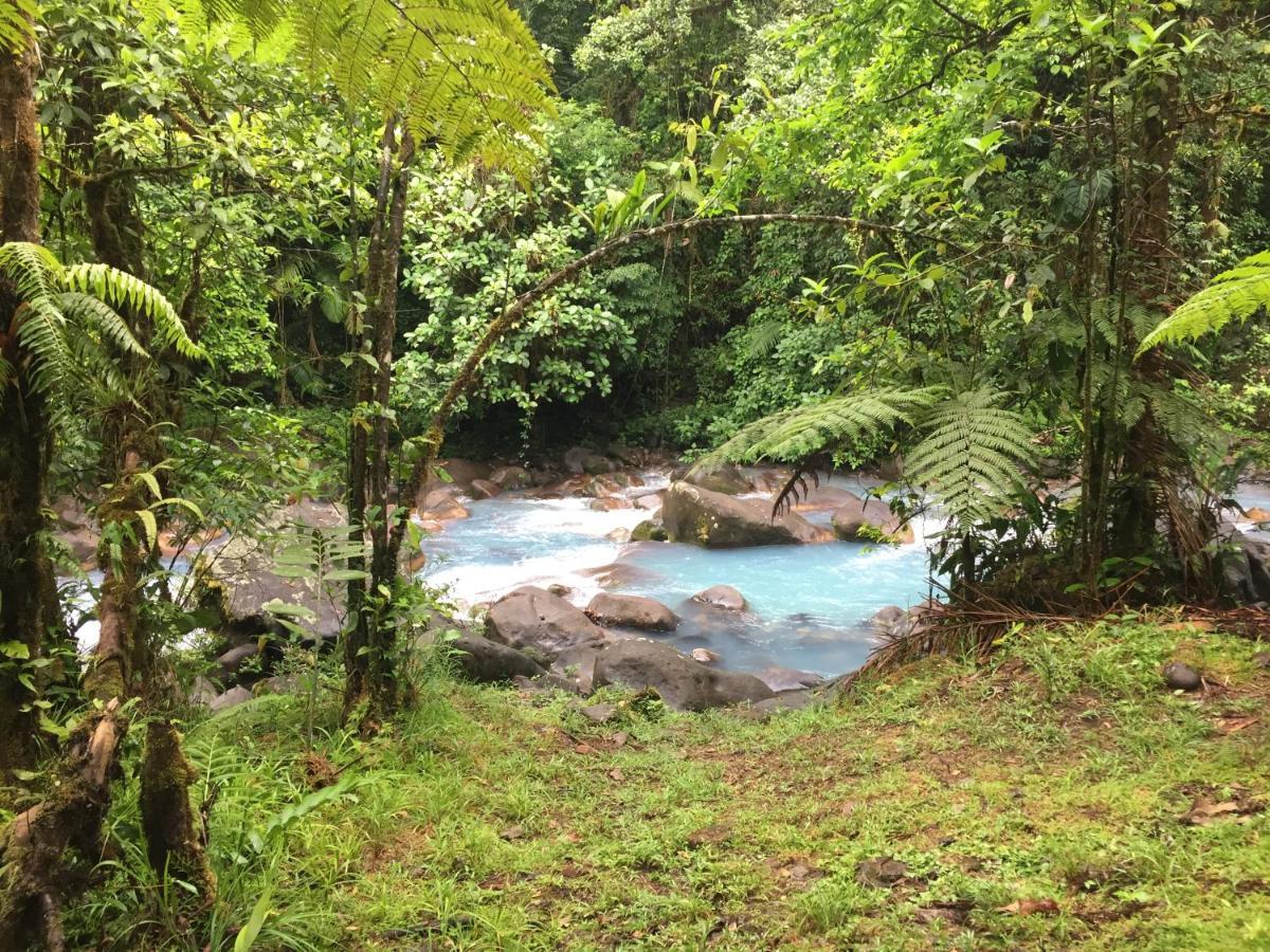 Cabinas Piuri Rio Celeste Exterior foto