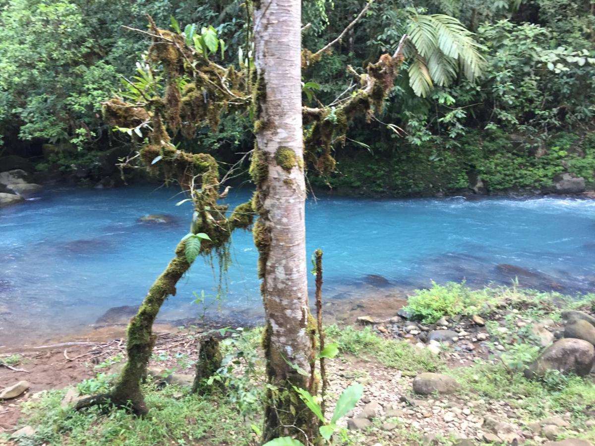 Cabinas Piuri Rio Celeste Exterior foto