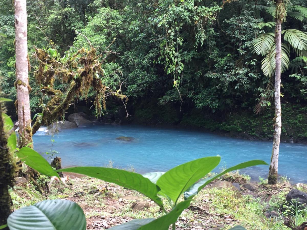 Cabinas Piuri Rio Celeste Exterior foto