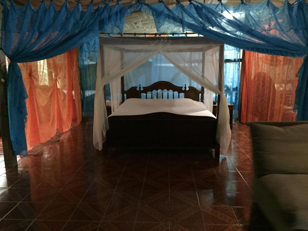 Cabinas Piuri Rio Celeste Exterior foto