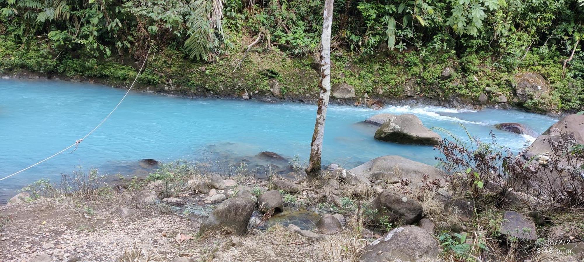 Cabinas Piuri Rio Celeste Exterior foto