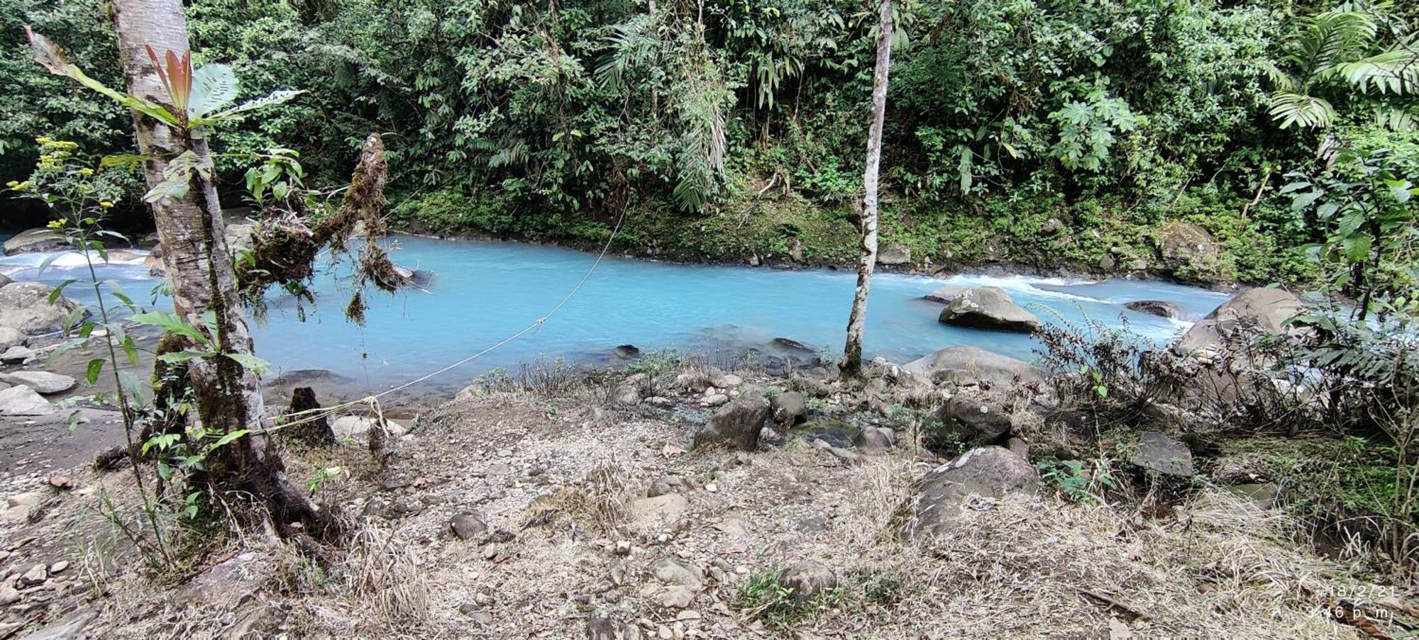 Cabinas Piuri Rio Celeste Exterior foto