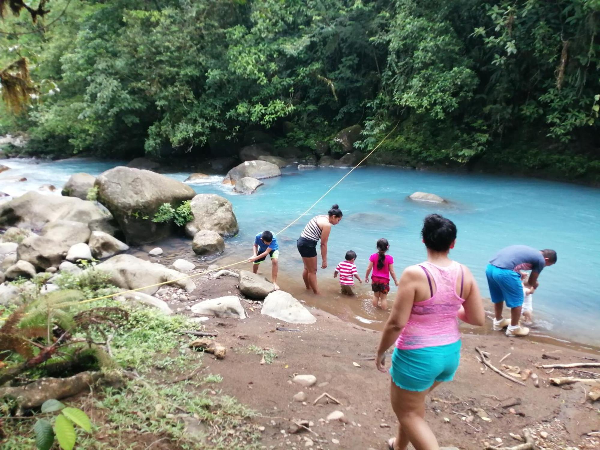 Cabinas Piuri Rio Celeste Exterior foto