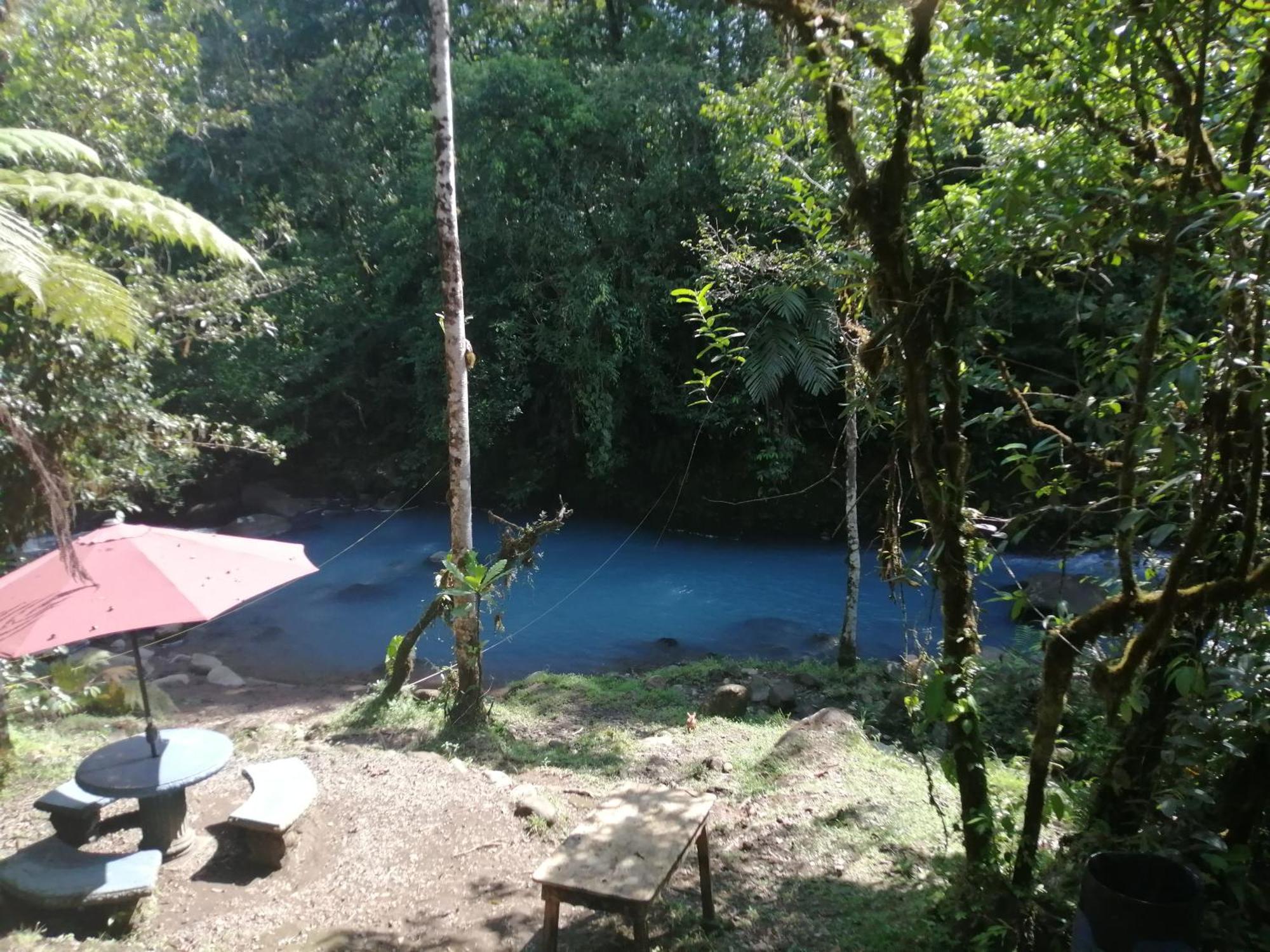 Cabinas Piuri Rio Celeste Exterior foto